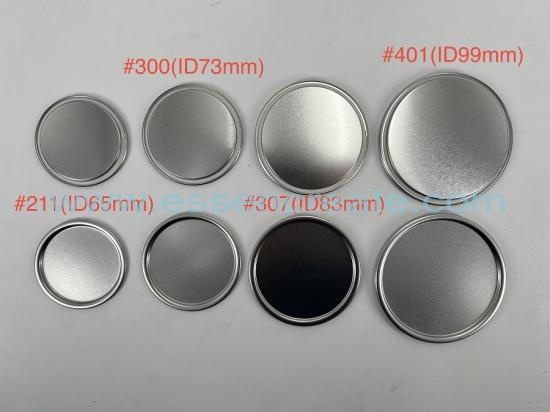 Materials Of Various Sizes Silver Bottom Cover